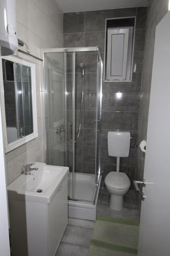 Blue Water Novalja Apartments מראה חיצוני תמונה