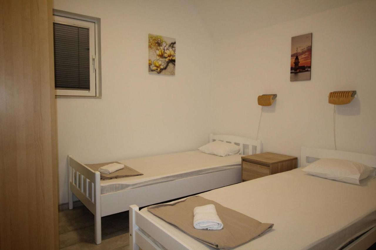 Blue Water Novalja Apartments מראה חיצוני תמונה