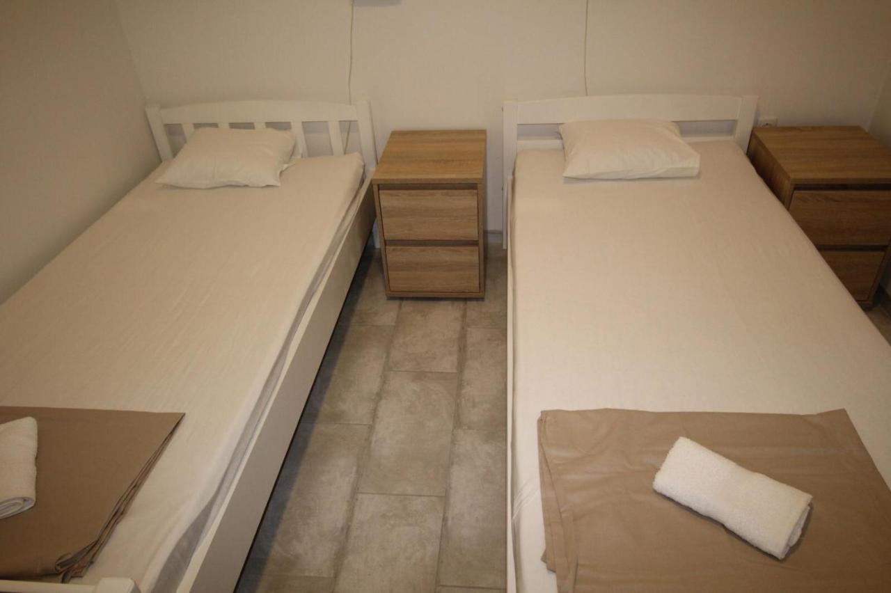 Blue Water Novalja Apartments מראה חיצוני תמונה